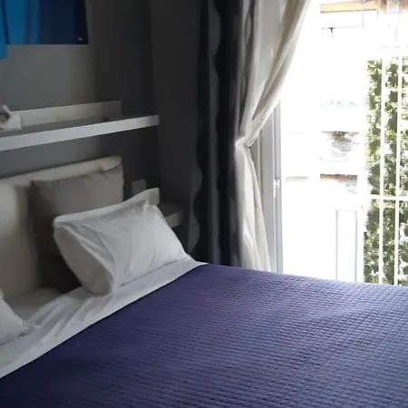 Ripetta Harbor 5*