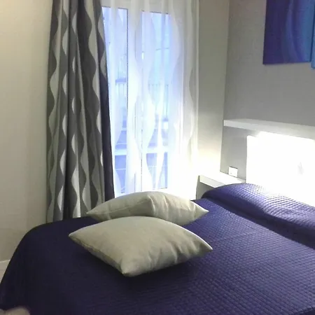 Ripetta Harbor 5*
